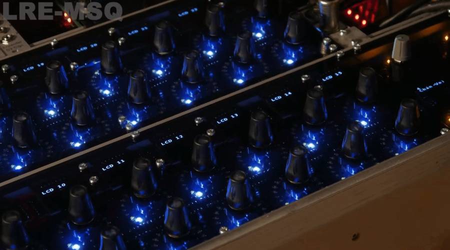 lre-oled-bar2-frontpanel-bild.jpg lre-oled-bar2-frontpanel-bild.jpg