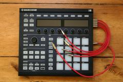 Native Instruments Maschine MK2 mod with 8 gates and 2 CV out